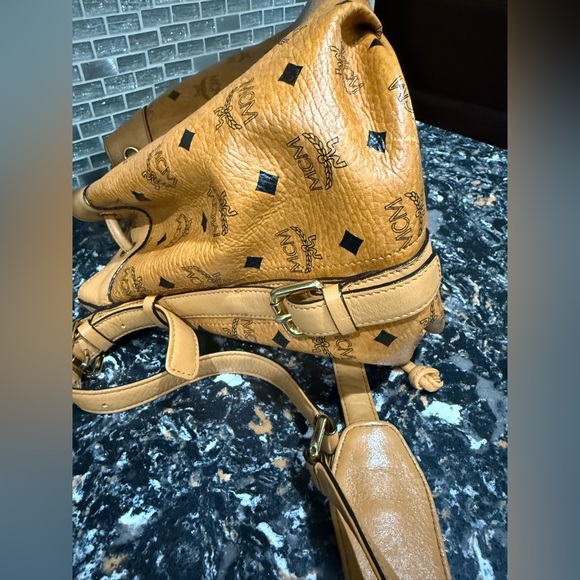 MCM Visetos Medium Drawstring 
Bucket Bag in Cognac. EUC - Picture 10 of 15